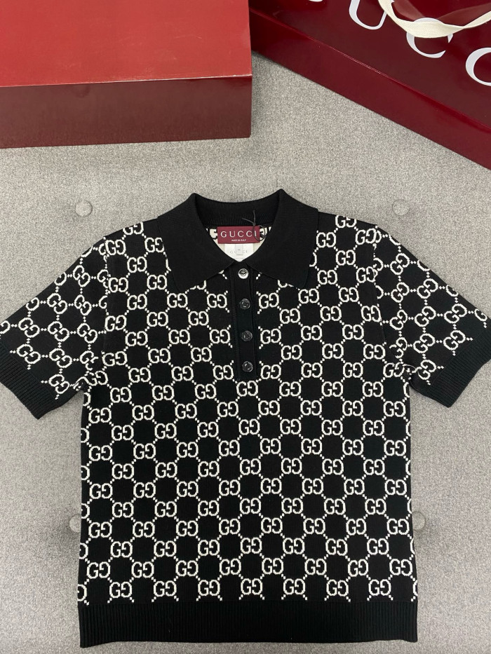 GUCCI Reversible GG Wool Jacquard Polo Shirt in Black and White #386045