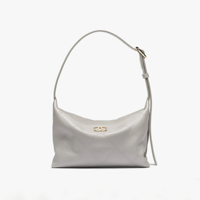 Chanel Lambskin Hobo Bag #385958
