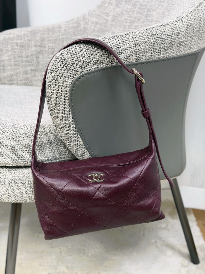 Chanel Lambskin Hobo Bag #385958
