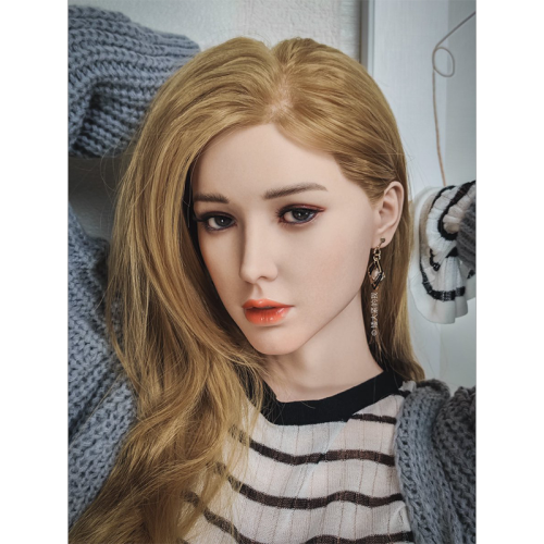 Implanted Hair for Gynoid