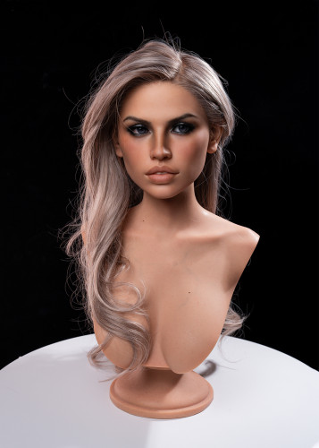 AP02-Elsa Head Sculpture