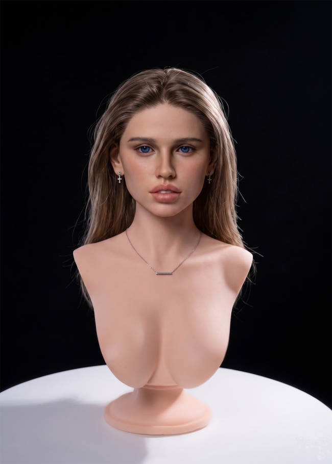 AP03-Elsa Head Sculpture