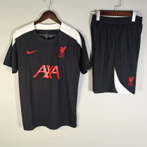 2025-26 LIV Black Training Short Suit (肩白色)
