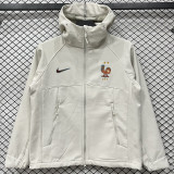 2026-27 France Khaki Outdoor Jackets #K8809冲锋衣