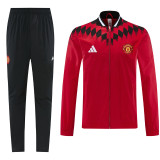 2026-27 Man Utd Red Windbreaker Suit (风衣套装)