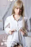 シャツを着てる清純なリアルドール