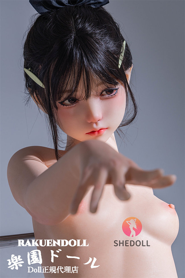 SHEdoll  北栀（Beizhi）ヘッド 黒髪丸子頭 140cm 可愛い系ラブドール AAカップ 高クオリティ版塗装加工選択可！宣材写真はフルシリコン製ダッチワイフ