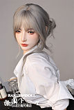 グレー髪が魅力の清純セクシーなドール