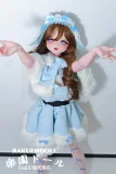 real doll 紫色の大きな瞳が印象的な茶髪ロングドール 可愛い笑顔のクローズアップ