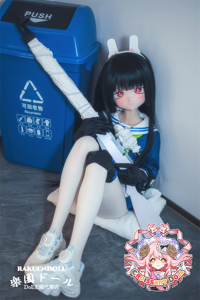 羊角社Croissant Doll #B02ヘッド 141cm AAカップ ミユmiyu 低身長愛らしい美少女 アニメ風コスプレダッチワイフ 宣材写真のは手描きメイク ビニール製ヘッド+S-TPE製ボディ
