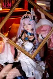 額縁のかわいい無邪気少女ダッチワイフ