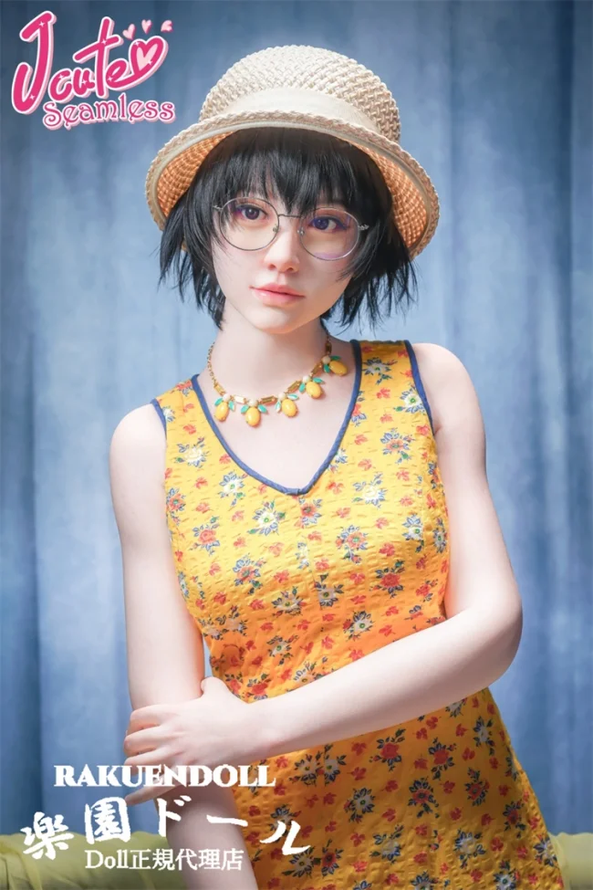 J-cute 咲良(さくら)ヘッド 153cm Bカップ シームレス仕様 ショットヘア 眼鏡 リアルドール 口開閉機能付き 宣伝写真はフルシリコン製