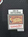 1995 Chicago Bulls PIPPEN #33 Black Hot Pressing 1:1 Quality Men NBA Jersey