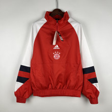23/24 Bayern Munich Red Windbreaker（袖子白色）