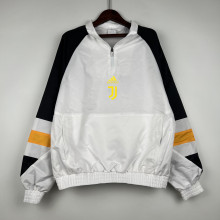 23/24 Juventus White Windbreaker（三色）