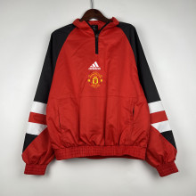 23/24 Manchester United Red Windbreaker（袖子黑色）