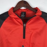 23/24 Flamengo Red Windbreaker（袖子黑色）