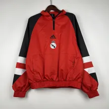 23/24 Real Madrid Red Windbreaker（袖子黑色）