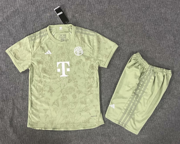 23/24 Bayern Munich Oktoberfest 1:1 Quality Kids Soccer Jersey