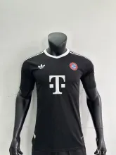 24/25 Bayern Munich Goalkeeper Player 1:1 Quality Soccer Jersey