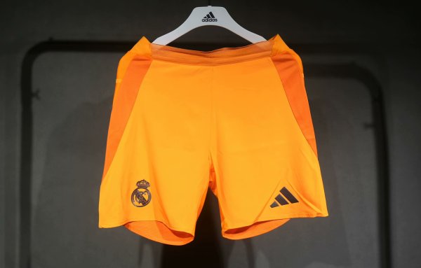 24/25 Real Madrid Away  Player 1:1 Quality Shorts
