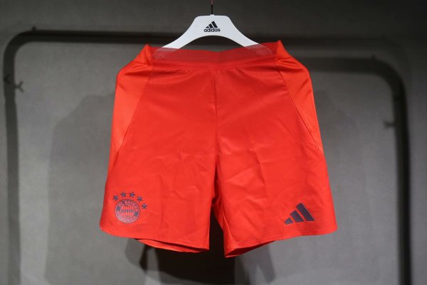 24/25 Bayern Munich Home Red Player 1:1 Quality Shorts