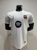 24/25 Barcelona White Fans 1:1 Soccer Jersey （胸前大logo）