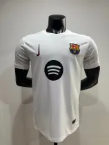 24/25 Barcelona White Fans 1:1 Soccer Jersey （胸前大logo）