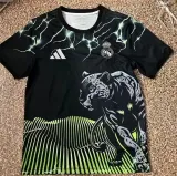24/25  Real Madrid  Fans Panther Green Edition 1:1 Quality Soccer Jersey （荧光绿）