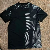 24/25  Real Madrid  Fans Panther Black Edition 1:1 Quality Soccer Jersey （黑色）