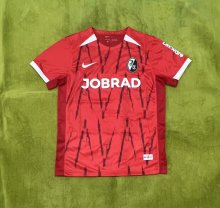 24/25 SC Freiburg Home Red Fans 1:1 Quality Soccer Jersey（弗赖堡）
