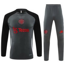24/25  Manchester United Dark Grey Player 1:1 Quality Training Jersey