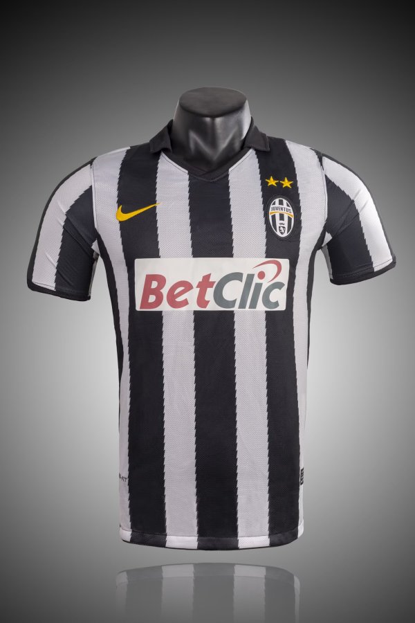 2010/2011 Juventus Home Retro  Fans 1:1 Quality Soccer Jersey