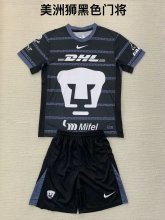 24/25 Puma Goalkeeper Black Kids Kits 1:1 Quality Soccer Jersey
