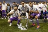 2016/2017 Real Madrid  Home Player Version 1:1 Quality Retro Soccer Jersey（球员版）