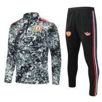 24/25  Manchester United Pinyin Green 1:1 Quality Training Jersey