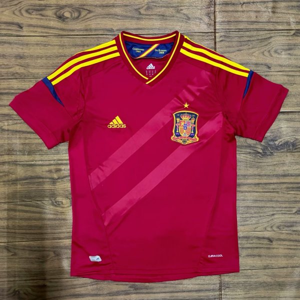 2012 Spain Home Red Fans 1:1 Quality Retro Soccer Jersey
