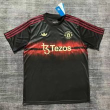 25/26  Manchester United  Black Classic Style Fans 1:1 Quality Soccer Jersey