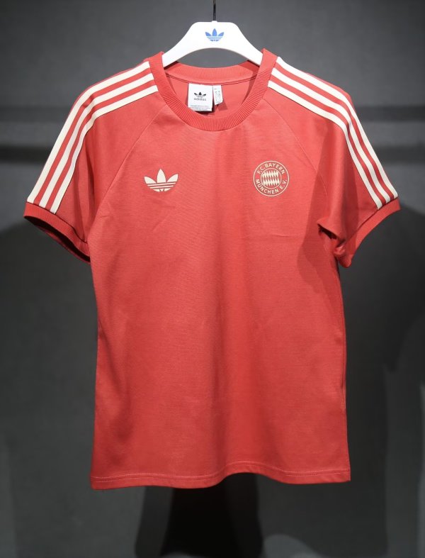 24/25 Bayern Munich Red Cotton T 1:1 Quality Soccer Jersey