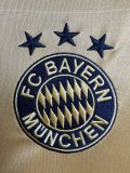 2003/2004 Bayern Away Fans Retro 1:1 Quality Soccer Jersey