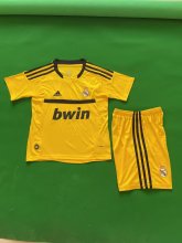 2011/2012 Real Madrid Goalkeeper Kids Retro 1:1 Quality Soccer Jersey
