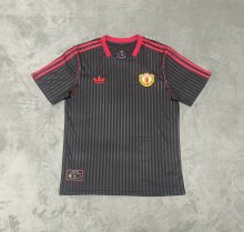 25/26 Manchester United T-shirt version  Fans 1:1 Quality Soccer Jersey
