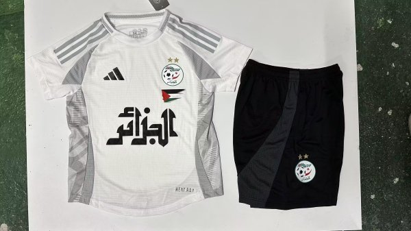 24/25 Algeria Home Kids 1:1 Quality Soccer Jersey