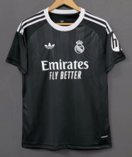 25/26 Real  Madrid Training Clothes Black Fans 1:1 Quality Soccer Jersey