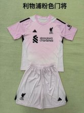 25/26  Liverpool Goalkeeper  Pink Kids Kits 1:1 Quality Soccer Jersey