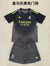 25/26 Real Madrid Goalkeeper Dark Gray Kids Kits 1:1 Quality Soccer Jersey