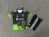 25/26  Liverpool Black Green Special Edition Kids Kits 1:1 Quality Soccer Jersey