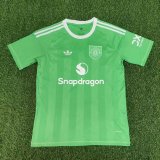 25/26  Manchester United Green Goalkeeper Fans 1:1 Quality Soccer Jersey