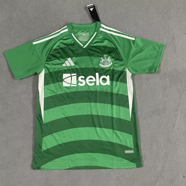 25/26 Newcastle Training clothes Green Fans 1:1 Quality Soccer Jersey