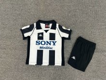 1997/1998 Juventus Home Kids Kits Retro 1:1 Quality Soccer Jersey